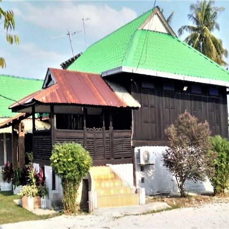 סונגאי פטאני Oyo Home 90495 Homestay Kampung Kota Aur מראה חיצוני תמונה